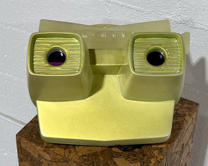 Jana Cruder | Table Top Viewmaster Video Player